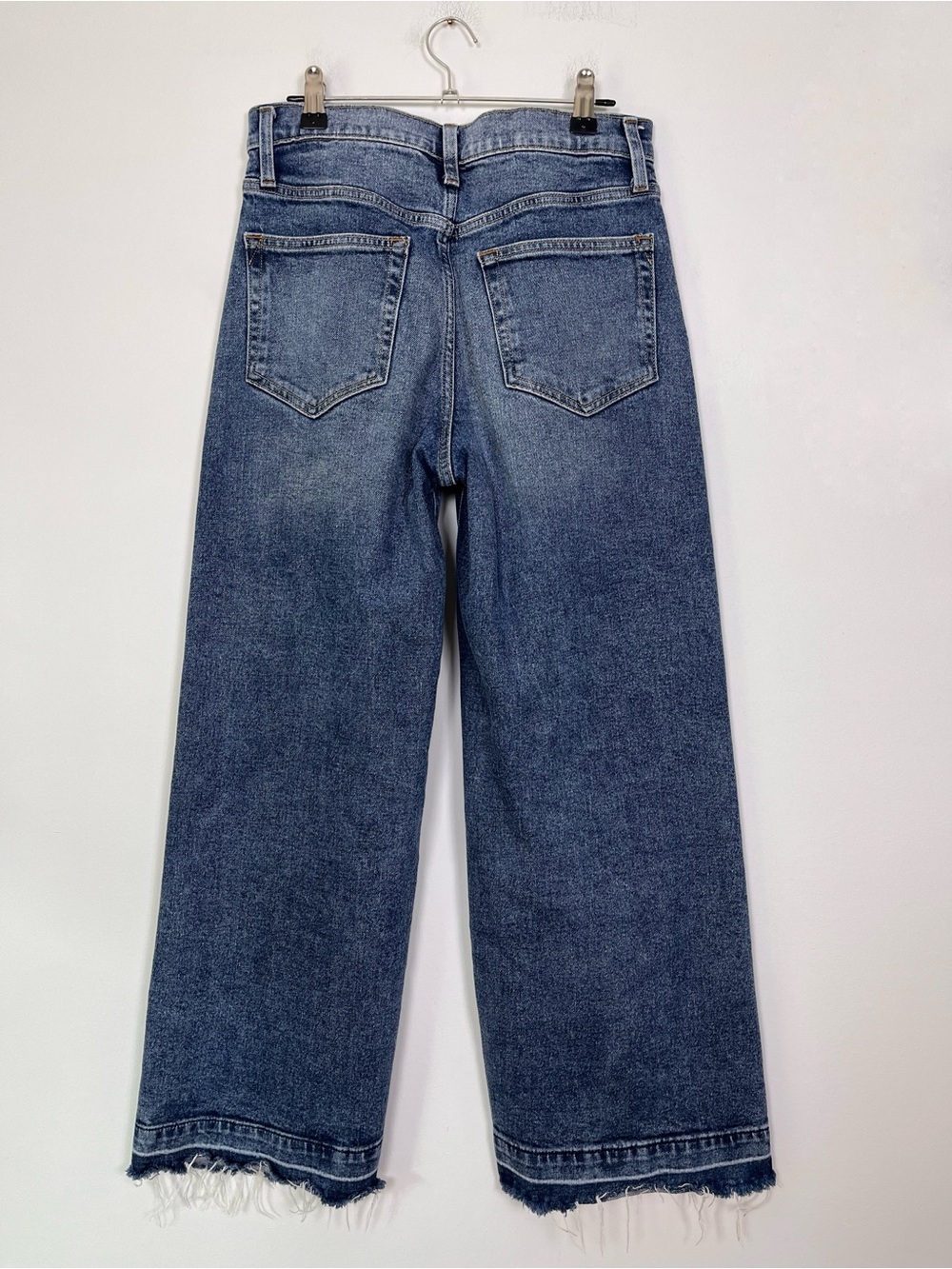 GAP Women’s High-Rise Stride Ankle Jeans Medium Indigo Size 26‎ Frayed Hem - Picture 7 of 11